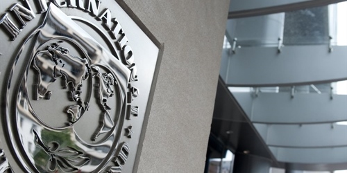ΔΝΤ: Ελάφρυνση του χρέους «εδώ και τώρα»